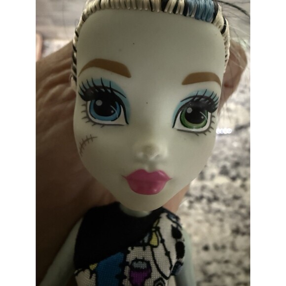 MONSTER HIGH Frankie Stein Skullette Dress Doll  used 2015 (J1) - Picture 6 of 6